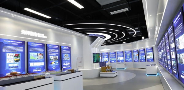 一眼未來(lái)感解鎖科技展廳的空間語(yǔ)言